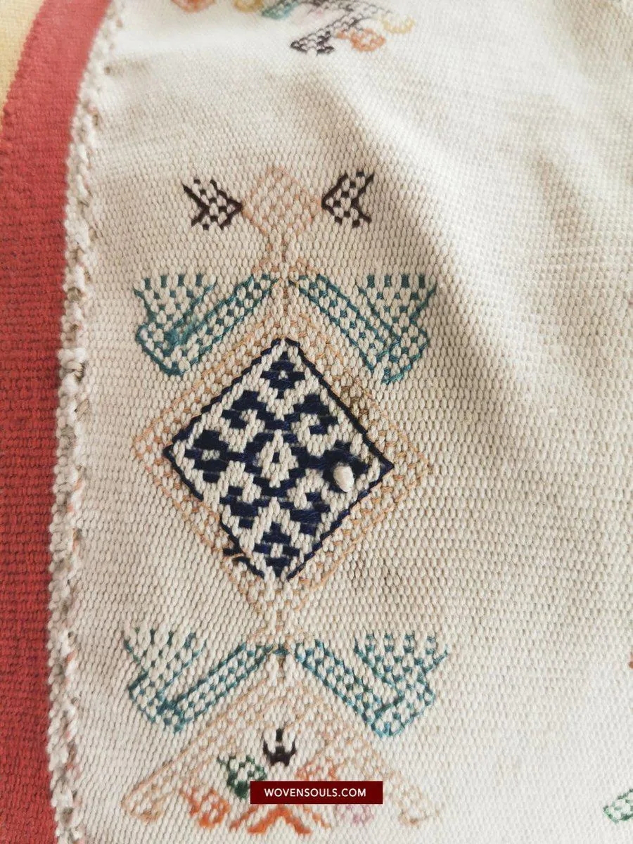 1453 SOLD Old Figurative Ikat Selimut  from Ayotupas Timor w Lizard Types